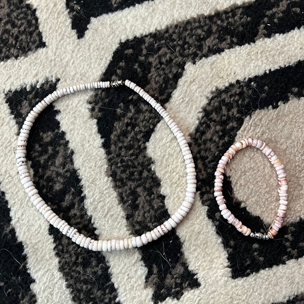 Seashell choker and bracelet